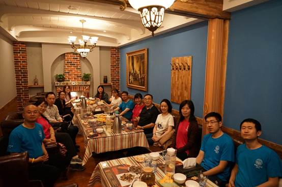 众志成城 继往开来 共创沙巴体育
美好明天——记沙巴体育
青年教师座谈会